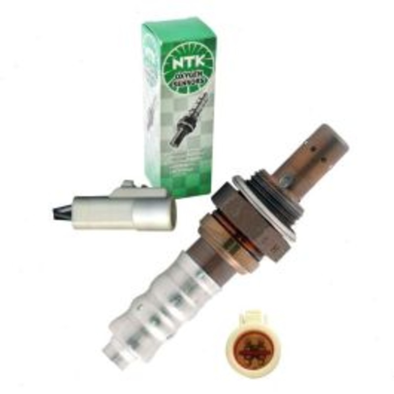 NGK NTK Upstream Right Oxygen (O2) Sensor for 2000-2004 Ford F-250 Super Duty 5.4L 6.8L V10 V8